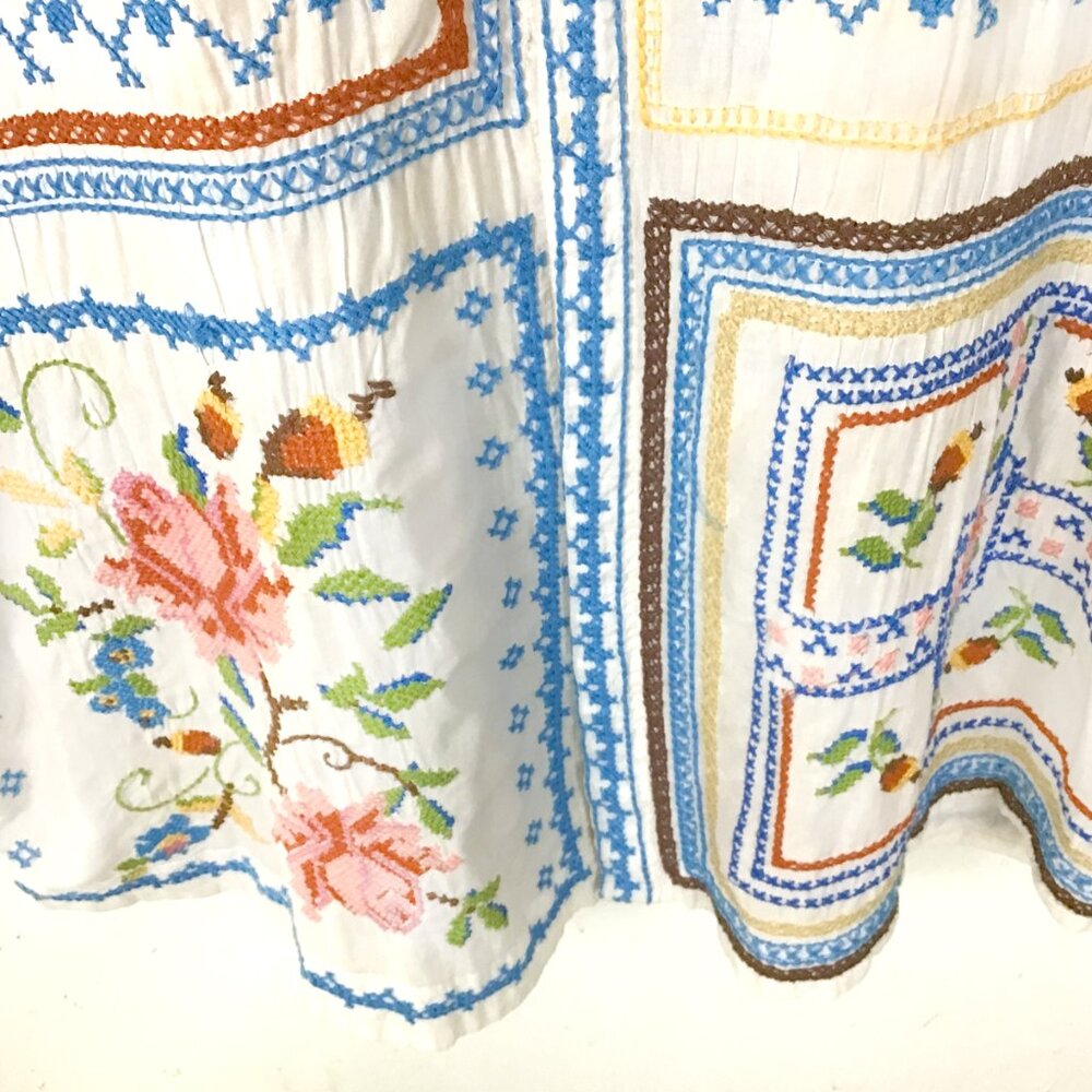 Farm Rio Embroidered Cotton Blouse - Picture 9 of 15